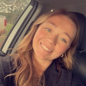 Meet your Posher, Raylea